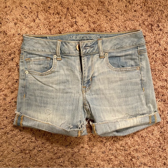 American Eagle Outfitters Pants - American Eagle Women’s Light Wash Denim Midi Shorts